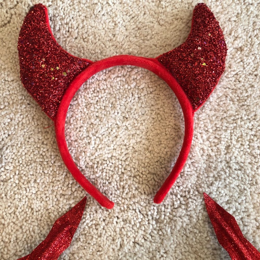 Spirit Halloween Kids/Adult Gothic Devil Costume Red Black with Wings & Headband - Picture 3 of 15